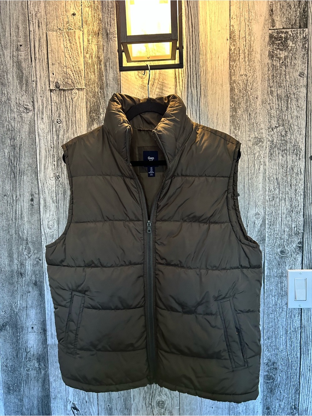 GAP Men's Olive Quilted Puffer Vest - Sleeveless Zip Front